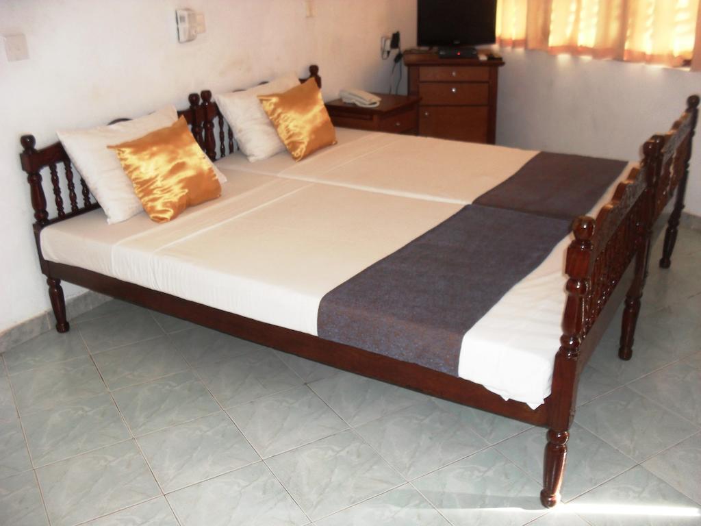 Miltons Beach Resort Unawatuna Habitación foto